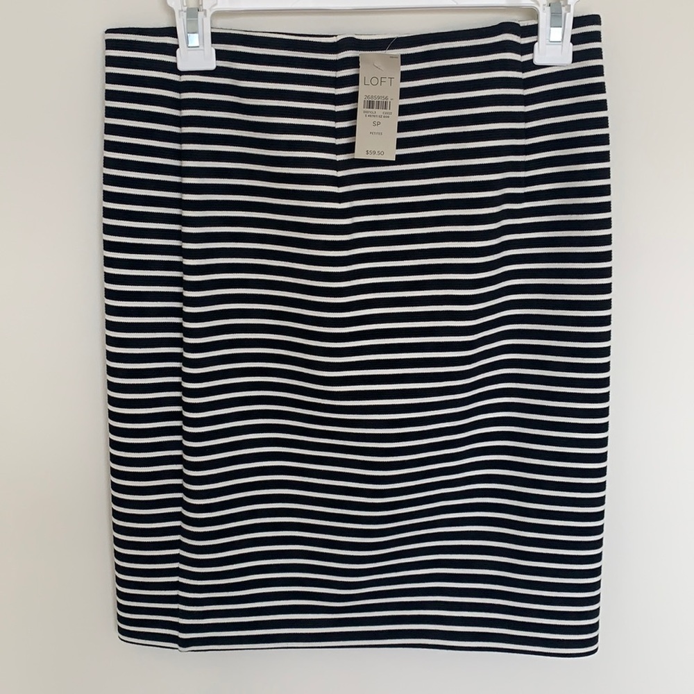 Fitted Striped Midi skirt